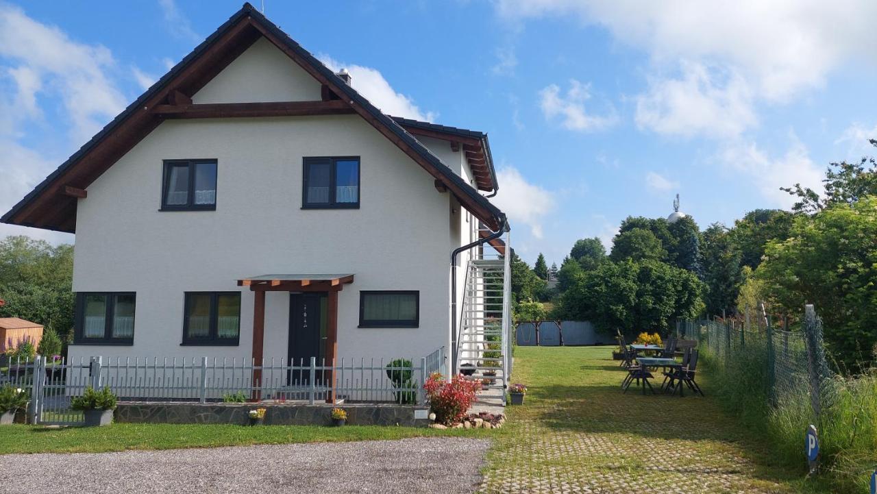 Apartmany Kohoutek A Slepicka V Novohradskych Horach Nové Hrady Dış mekan fotoğraf