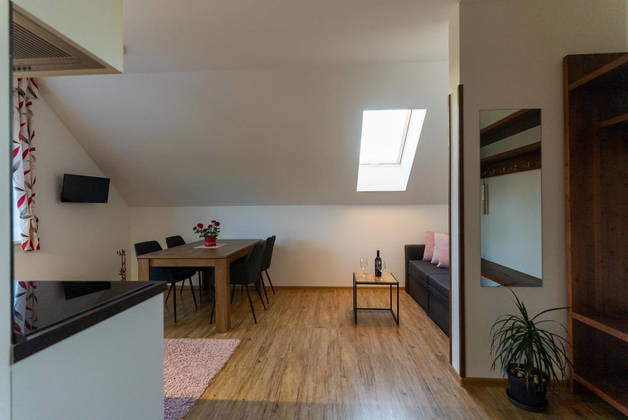 Apartmany Kohoutek A Slepicka V Novohradskych Horach Nové Hrady Dış mekan fotoğraf