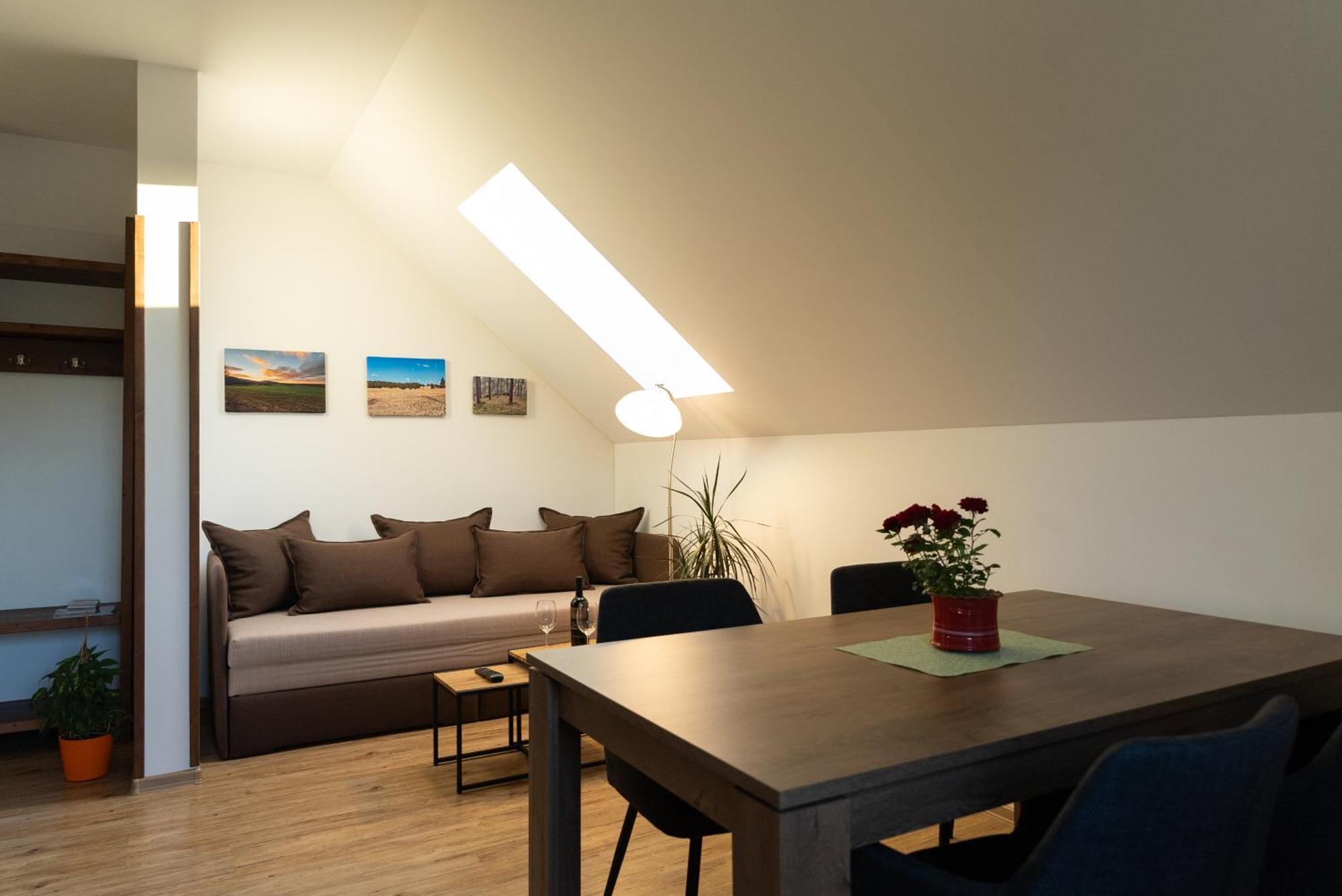 Apartmany Kohoutek A Slepicka V Novohradskych Horach Nové Hrady Dış mekan fotoğraf