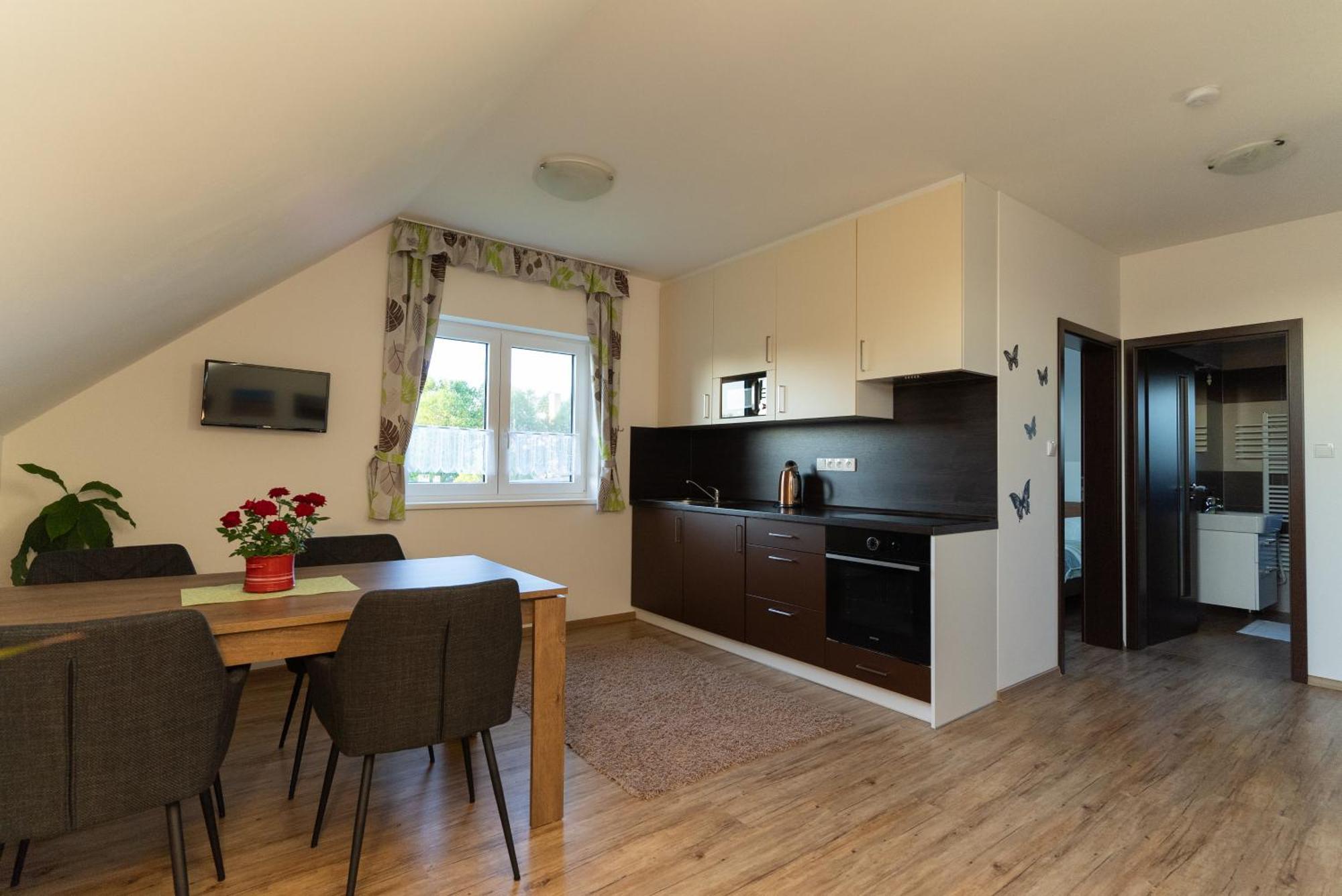 Apartmany Kohoutek A Slepicka V Novohradskych Horach Nové Hrady Dış mekan fotoğraf